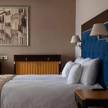 Garden Dyplomat Aparthotel 4*