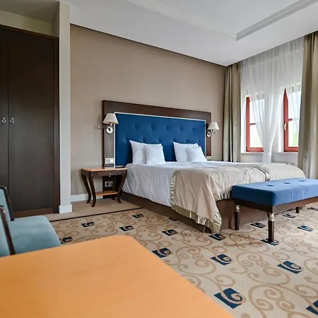 Garden Dyplomat Aparthotel 4*